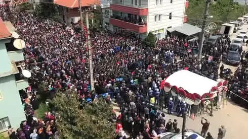 Şehit Baş, Son Yolculuğuna Uğurlandı Şehit Baş, Son Yolculuğuna Uğurlandı