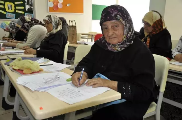Şengül Nine Çocukluk Hayalini Gerçekleştirdi