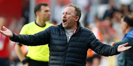 Sergen Yalçın'dan Eto Açıklaması!