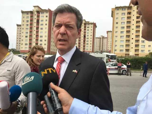 ABD Elçisi Brownback'den