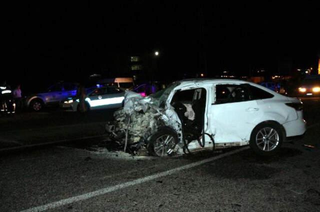 İki Otomobil Birbirine Girdi! Feci Kazada 6 Ölü, 5 Yaralı Var