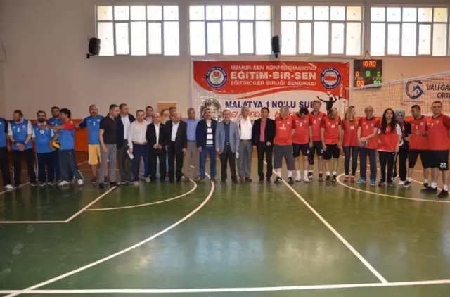 2.geleneksel Mehmet Akif İnan Voleybol Turnuvası Başladı