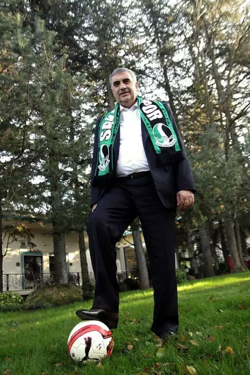 Başkan Toçoğlu'ndan Sakaryaspor'a 520 Bin Liralık Destek