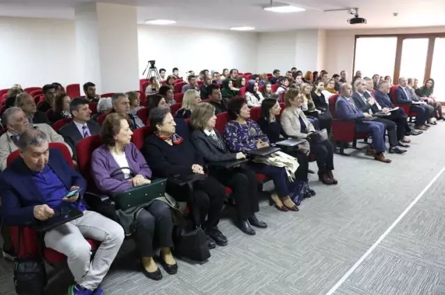 Çolak ve Gürsöz Zonguldak'ta Eczacıları Bilgilendirdi