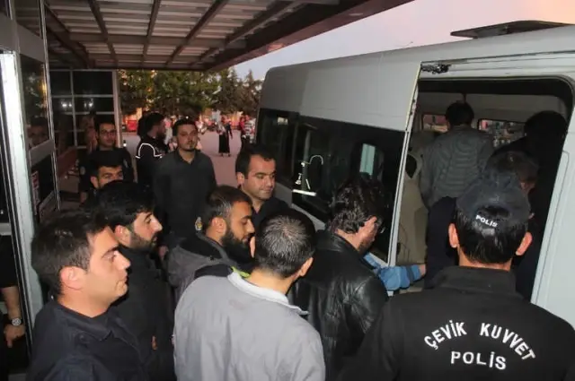 Fetö'den 11 Polis Tutuklandı