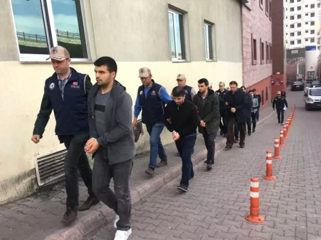 Fetö Operasyonunda Gözaltına Alınan 11 Kişi Adliyeye Sevk Edildi