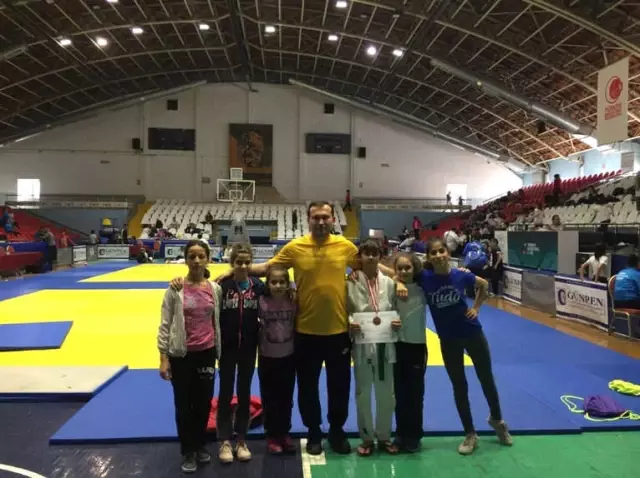 Genç Sporculardan Büyük Başarı