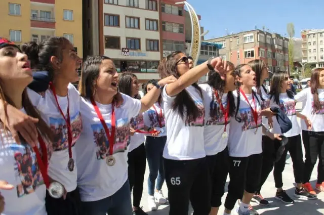 Hakkari'de 1. Lig Coşkusu