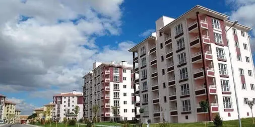 Kamu Lojmanlarının Satışında Öncelik İçinde Oturan Memurların Olacak