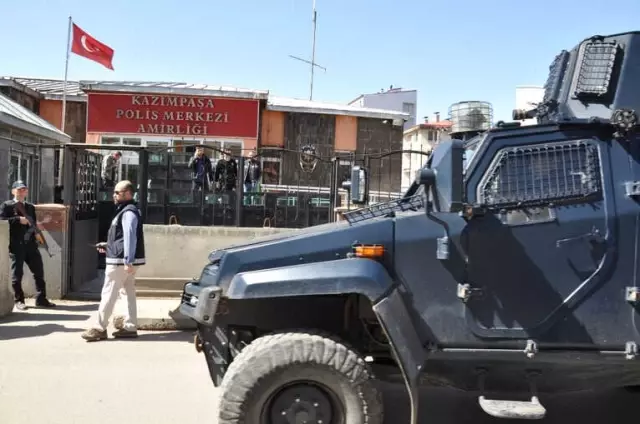Kars'ta Cinayet Zanlıları Adliyeye Sevk Edildi