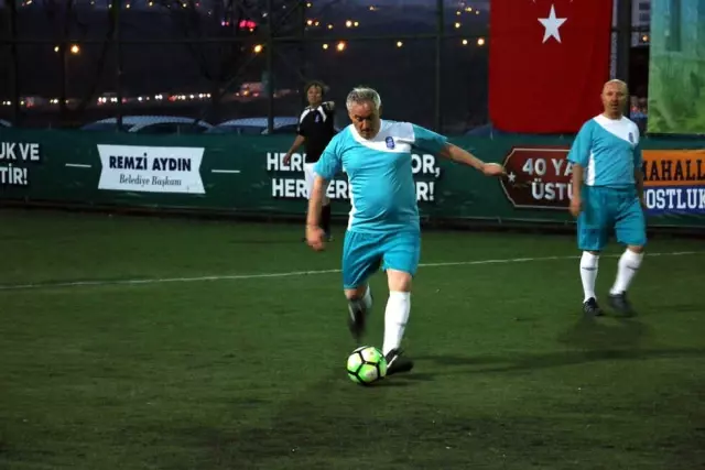 Mahalleler Arası 40 Yaş Üstü Futbol Turnuvasında Renkli Anlar