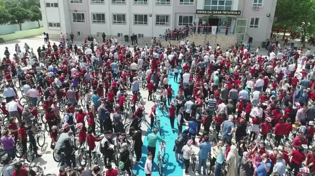 Merkezefendi Belediyesi'nden 537 Öğrenciye Daha Bisiklet Hediyesi