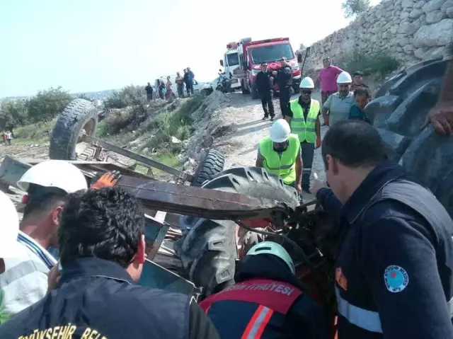 Mersin'de Traktör Kazası: 3 Yaralı
