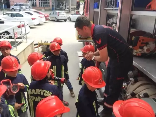 Miniklerden İtfaiyeye Ziyaret
