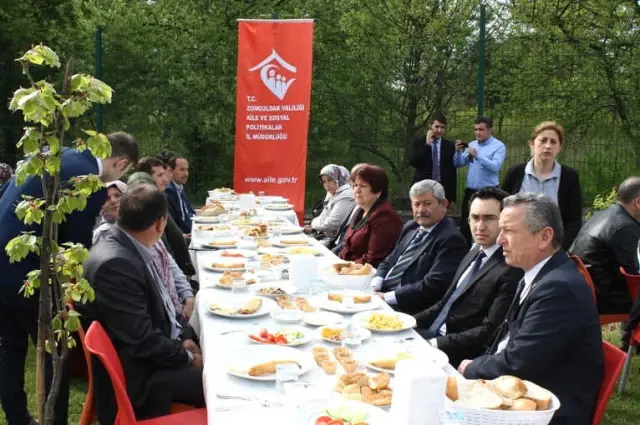Şehit, Gazi ve Ailelerine Kahvaltı Verildi