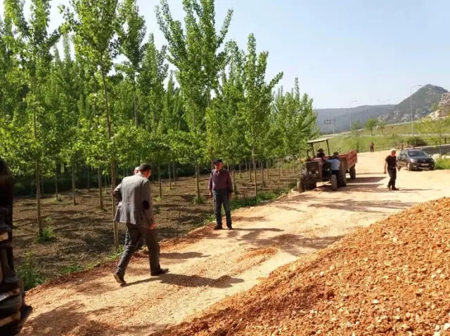 Vezirhan'da Bahçe Yolları Yenileniyor