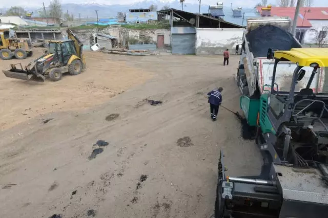Yakutiye Belediyesi, Köylerde Asfalta Başladı