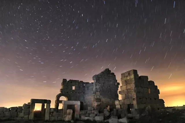 Yıldızlar Altında Zerzevan Kalesi Fotoğraflandı