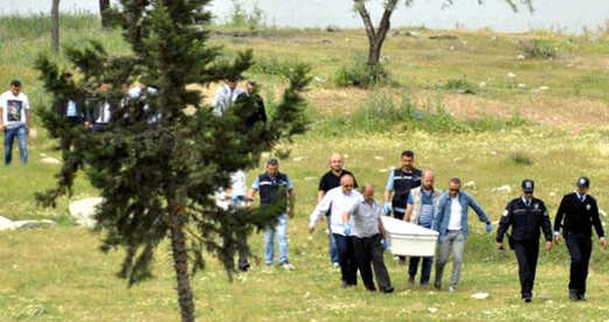 Ağaca Asılı Bulunan İnşaat İşçisinin Cebinden Borç Ödeme İhtarnamesi Çıktı