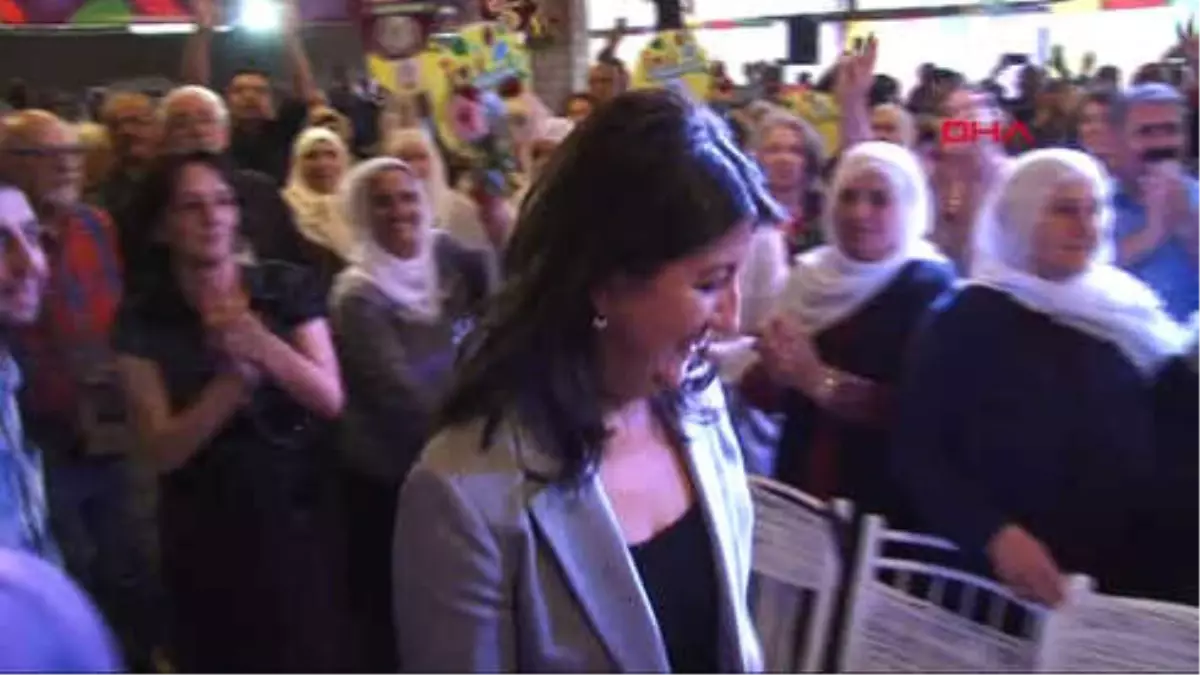 İzmir Hdp'li Buldan'dan Suriye Eleştirisi