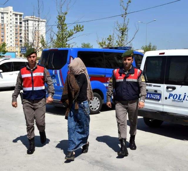 Oğluyla Birlikte Kocasını Demir Çubukla Döverek Öldürdü