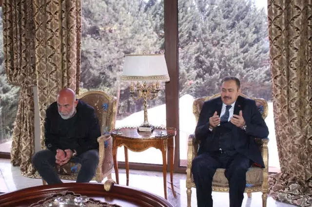 Bakan Eroğlu, Baskın Seçim Değil Erken Seçim