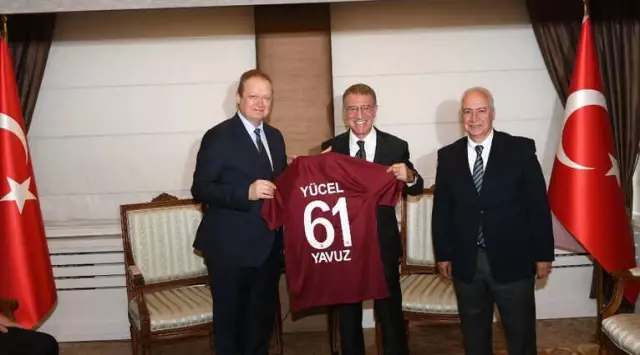 Trabzonspor'un Yeni Başkanı ve Yöneticilerinden Ziyaretler
