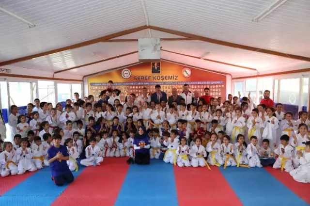 150 Amatör Spor Kulübüne Malzeme Yardımı 150 Amatör Spor Kulübüne Malzeme Yardımı