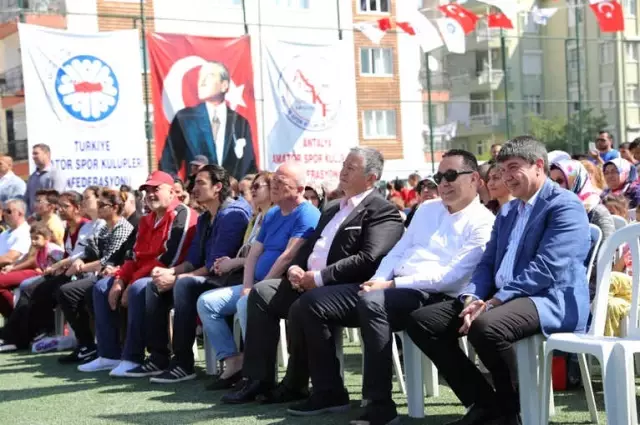 150 Amatör Spor Kulübüne Malzeme Yardımı 150 Amatör Spor Kulübüne Malzeme Yardımı