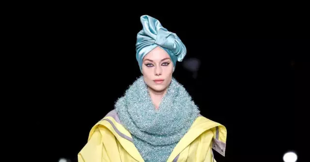 Moda Dünyası Örtünmeye Başladı! Yeni Trend Başını Örtmek mi?