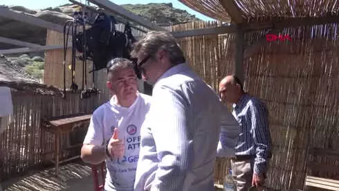 Çanakkale-Akvaryum Adam, Gökçeada'da Kaymakam ve Belediye Başkanı ile Bir Araya Geldi