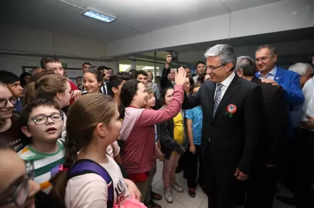 İsmail Hakkı Tonguç Karşıyaka'da Ölümsüzleşti
