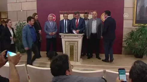 Tekrar) - CHP Grup Başkanvekili Engin Altay: '15 Milletvekilimiz Partimizden İstifa Etti ve İyi... Tekrar) - CHP Grup Başkanvekili Engin Altay: '15 Milletvekilimiz Partimizden İstifa Etti ve İyi...