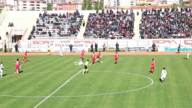 Tff 2. Lig: Niğde Belediyespor: 0- Sakaryaspor: 0 Tff 2. Lig: Niğde Belediyespor: 0- Sakaryaspor: 0