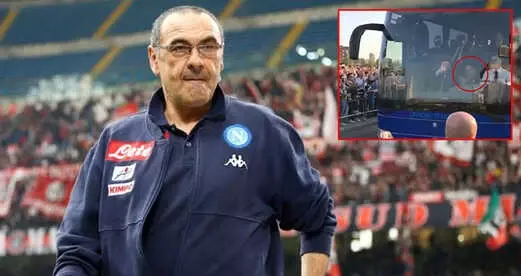 Napoli Teknik Direktörü Sarri'den Juventus Taraftarına El Hareketi
