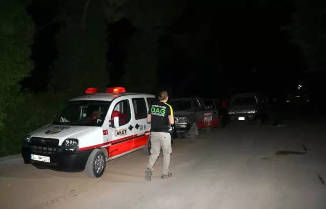 Piknik İçin Gittikleri Ormanda Kaybolan 3 Genç 4 Saat Sonra Bulundu Piknik İçin Gittikleri Ormanda Kaybolan 3 Genç 4 Saat Sonra Bulundu
