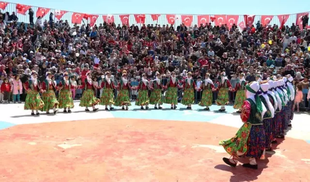 Van'da 23 Nisan Coşkusu Van'da 23 Nisan Coşkusu