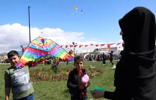Van'da 23 Nisan Coşkusu Van'da 23 Nisan Coşkusu