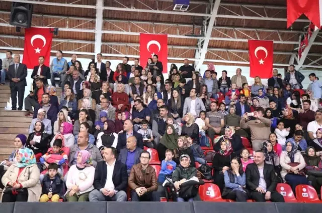 Yoğun Katılımla Ulusal Egemenlik ve Çocuk Bayramı Kutlandı