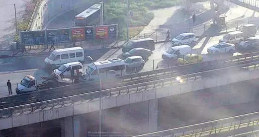 İşe Giden İstanbullu Yolda Kaldı! Haliç'teki Kaza Trafiği Kilitledi