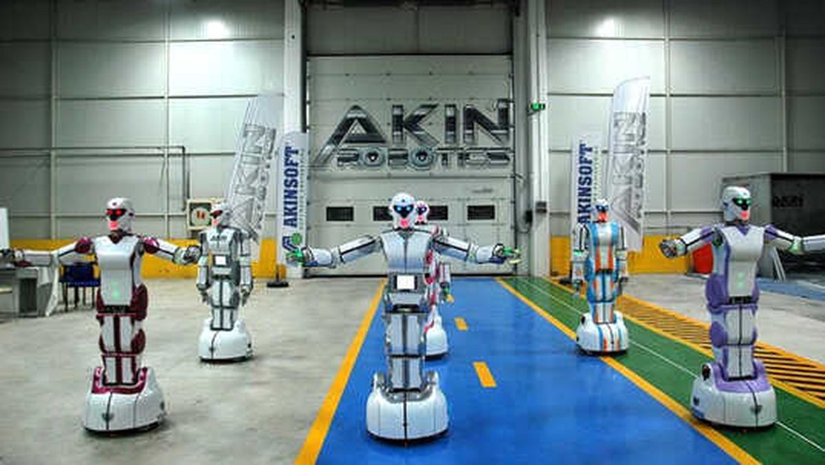 Mini Robot Ada' Üçüncü Havalimanı'nda Göreve Talip