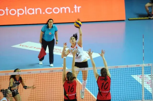 Vestel Venüs Sultanlar Ligi: Eczacıbaşı Vitra: 0 - Vakıfbank: 3 Vestel Venüs Sultanlar Ligi: Eczacıbaşı Vitra: 0 - Vakıfbank: 3
