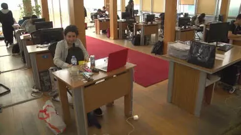 Kilise Kalıntısından Dijital Kütüphaneye Kilise Kalıntısından Dijital Kütüphaneye