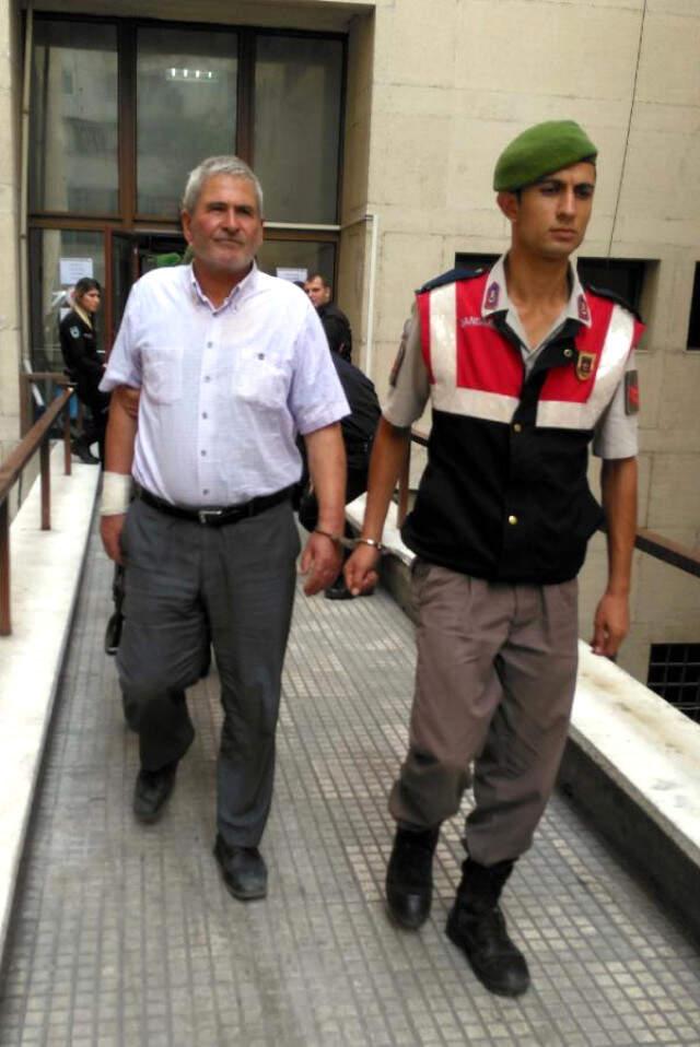 Köye Yağmur Yağdırmadığı İçin Muskacıyı Öldürmüştü: O Ölmedi, Mezarda Maket Var