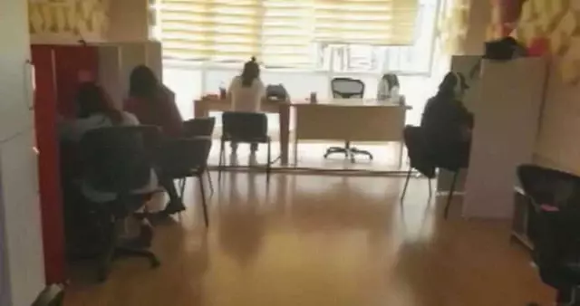 Tamamı Kadınlardan Oluşuyordu! Cinsel İlişki Ürünleri Satan Şebeke Çökertildi
