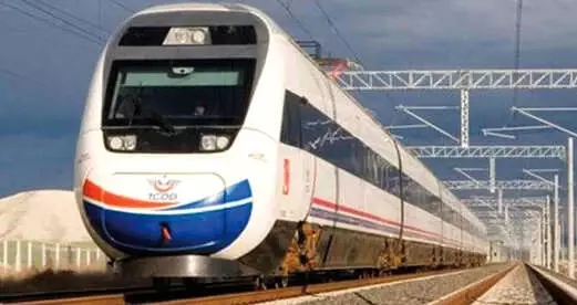 TCDD'den İlaçlama Uyarısı: 10 Gün Boyunca Raylara Yaklaşmayın
