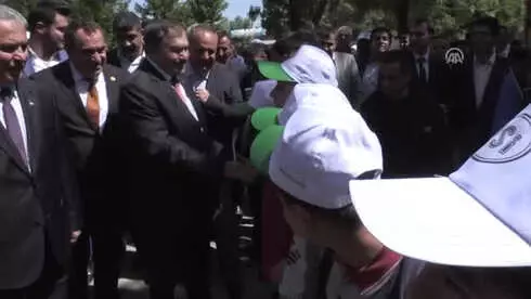 Bakan Eroğlu: '24 Haziran'da Yeni Sistemle İşler Daha Hızlı Yürüyecek' Bakan Eroğlu: '24 Haziran'da Yeni Sistemle İşler Daha Hızlı Yürüyecek'