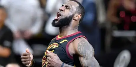 Cavaliers, Lebron'un Son Saniye Basketiyle Kazandı Cavaliers, Lebron'un Son Saniye Basketiyle Kazandı