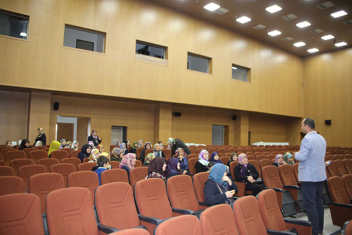 Mahalle Gezilerine Yeşilada Mahallesi Hanımları Katıldı