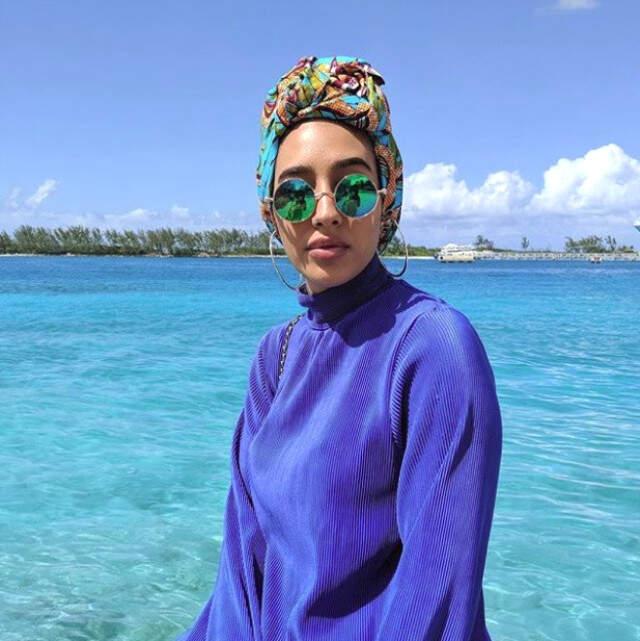 Müslüman Model Mariah Idrissi, Türbanı Yüzünden İşinden Oldu